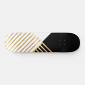 Moderne Schwarz-weiß geometrische Goldrapare Skateboard (Horizontal)