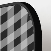 Moderne Schwarz-Weiß-Gingham-Monogramm Etabliert Pickleball Schläger (Linke Seite)