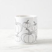 Moderne Schwarz-Weiß-Halloween-Kürbis Kaffeetasse (Mittel)