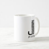 Moderne Schwarz-Weiß-Initial J und Name Kaffeetasse (VorderseiteRechts)