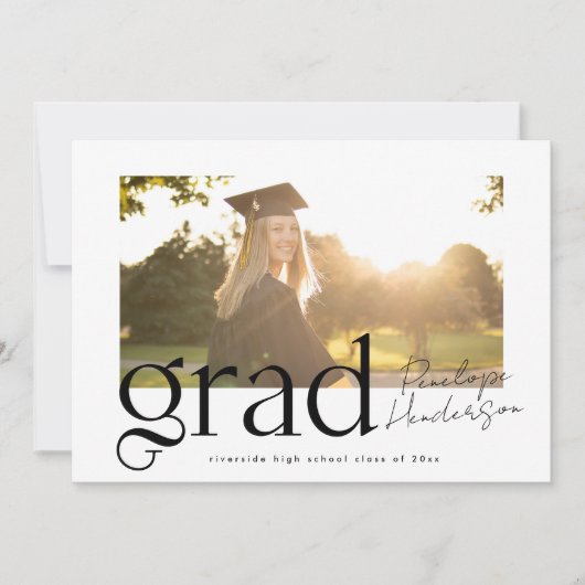 Moderne Schwarz-Weiß-Klasse 2024 Abschluss Ankündigung (Vorderseite)