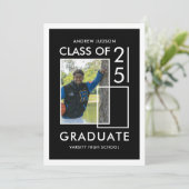 Moderne Schwarz-Weiß-Klasse mit 25 Foto Grad Party Einladung (Stehend Vorderseite)