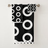 Moderne Schwarz Weiß Kreis Ring Muster Monogramm Badhandtuch Set (Insitu)