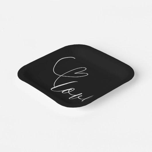 Moderne Schwarz-Weiß-Liebe Minimale Hochzeit Pappteller (Gewinkelt)