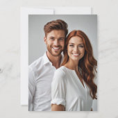 Moderne Schwarz-Weiß-Minimal-Monogramm-Hochzeit Save The Date (Rückseite)