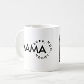 Moderne Schwarz/Weiß Mommy Mama Bruh Kaffeetasse (Vorderseite Links)