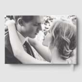 Moderne Schwarz-Weiß-Monogramm-Foto-Hochzeit Gästebuch (Rückseite)