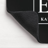 Moderne Schwarz-Weiß-Monogramm Mousepad (Ecke)