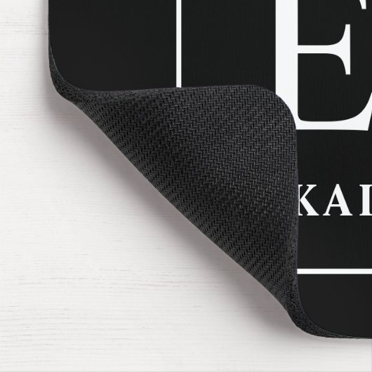 Moderne Schwarz-Weiß-Monogramm Mousepad (Ecke)