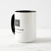 Moderne Schwarz-Weiß-Monogramm-Trauzeugen Tasse (Vorderseite Links)