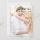 Moderne Schwarz-Weiß-Overlay-Foto-Hochzeit Einladung (Vorderseite)