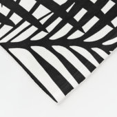 Moderne Schwarz-Weiß-Palmblätterpferde Fleecedecke (Ecke)