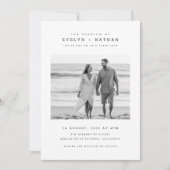 Moderne Schwarz-Weiß-QR-Code-Foto-Hochzeit Einladung (Vorderseite)