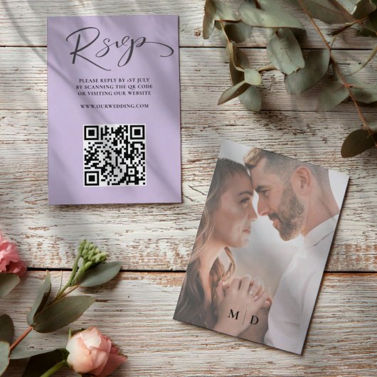 Moderne Schwarz-Weiß-QR-UAWG RSVP Karte
