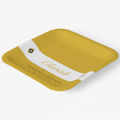 Moderne Schwarz-Weiß-Szene mit goldfarbenem Platz Pappteller (Gewinkelt)