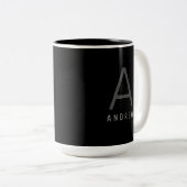 Moderne Schwarz-Weiß-Tasse für Mit Monogramm Kaffe Zweifarbige Tasse (VorderseiteRechts)