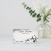 Moderne Schwarz-Weiß-Tattoo-Maschine Visitenkarte (Stehend Vorderseite)