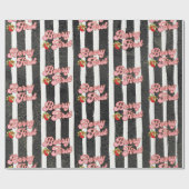 Moderne Schwarz-weiße Berry First Birthday Strawbe Geschenkpapier (Flach)