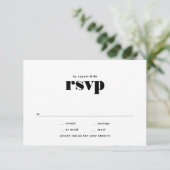 Moderne Schwarz-weiße Hochzeit RSVP Karte (Stehend Vorderseite)