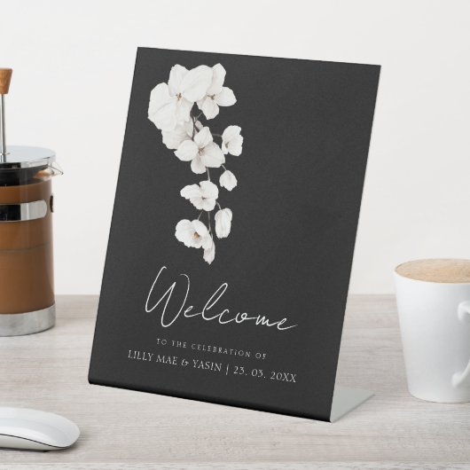Moderne Schwarz-weiße Orchideen Hochzeitszeichen Sockelschild (In SItu)