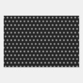 Moderne Schwarz-weiße Schneeflocken, frohe Weihnac Geschenkpapier Set (Vorderseite 3)