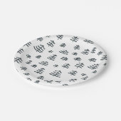 Moderne schwarz-weiße skandinavische Weihnachtsbau Pappteller (Schrägansicht)