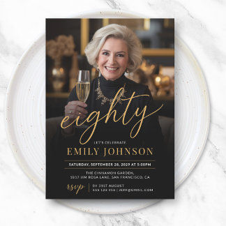 Moderne schwarze goldene minimalistische Foto-Gebu Einladung