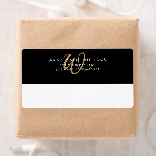 Moderne schwarze Goldschrift-Monogramm-Versandetik (Insitu)