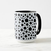 Moderne schwarze Kreise Tasse (VorderseiteRechts)