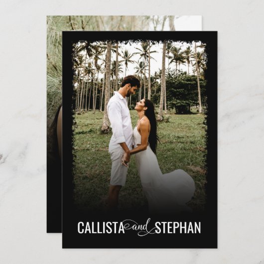 Moderne Schwarze Minimalistische Typografie Foto H Einladung (Vorne/Hinten)