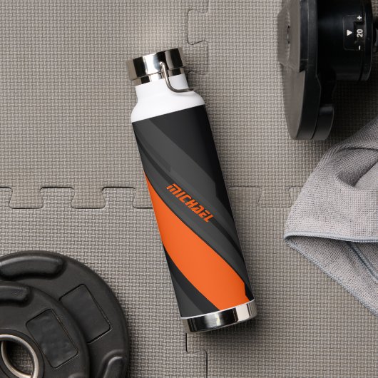 Moderne Schwarze Orange Geometrische Name Trinkflasche (Fitnessstudio (gedreht))