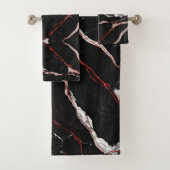 Moderne schwarze rote Marmoroptik Badhandtuch Set (Insitu)