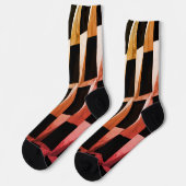 Moderne schwarze und graue Socken mit geometrische (Linkes Detail)