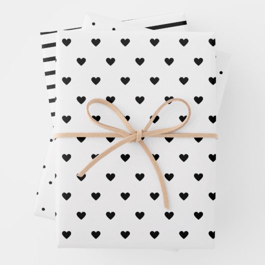 Moderne schwarze und weiße Herzstücke Streifen Pol Geschenkpapier Set (Beispiel)