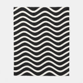 Moderne schwarze und weiße Linien und Streifen Fleecedecke (Vorderseite)