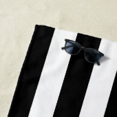 Moderne schwarze und weiße Streifen Strandtuch (Beispiel)