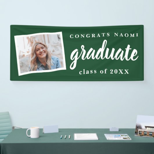 Moderne Script 2 Foto Graduation Party Banner (Messe)