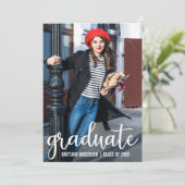 Moderne Script Abschluss Ankündigung Foto Card W (Stehend Vorderseite)