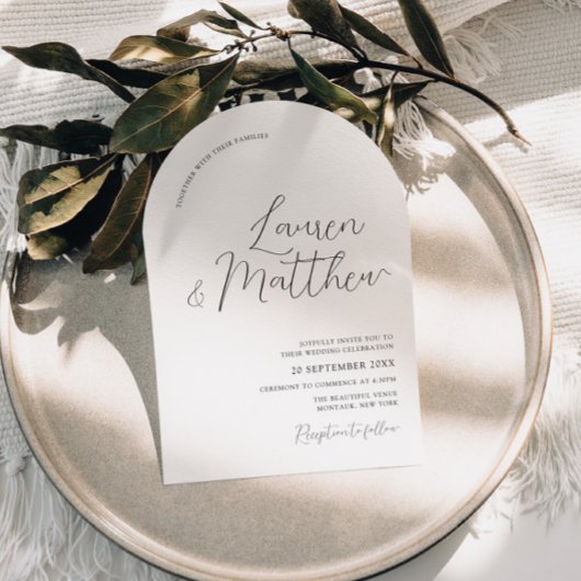 Moderne Script Arch Black & White Wedding Einladung