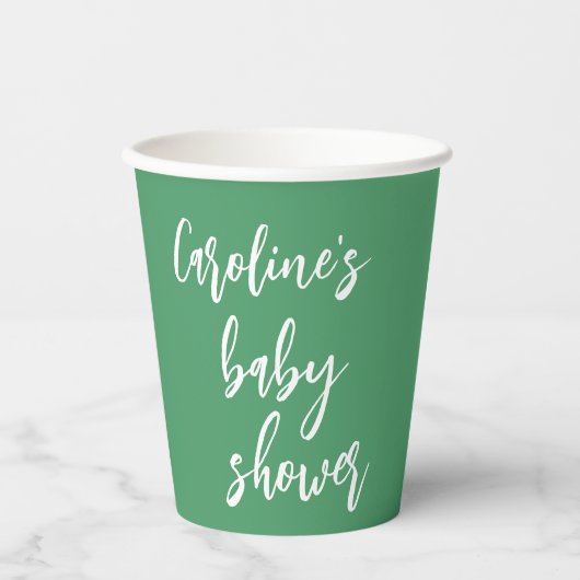 Moderne Script Baby Dusche Custom Kelly Green Pappbecher (Vorderseite)