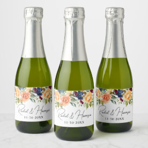 Moderne Script Bridge and Groom Wedding Monogram Schaumweinetikett