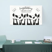 Moderne Script Cap Toss White Graduation Party Banner (Messeveranstaltung)