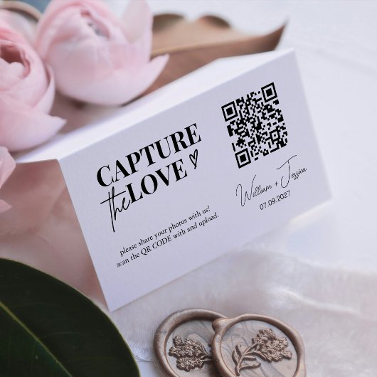 Moderne Script Capture Die QR-Liebe-Code-Karte