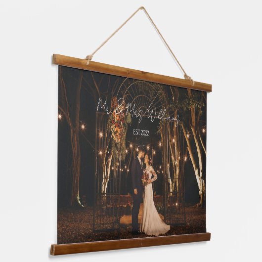 Moderne Script Custom Wedding Foto Wall Wandteppich Mit Holzrahmen (Gewinkelt)
