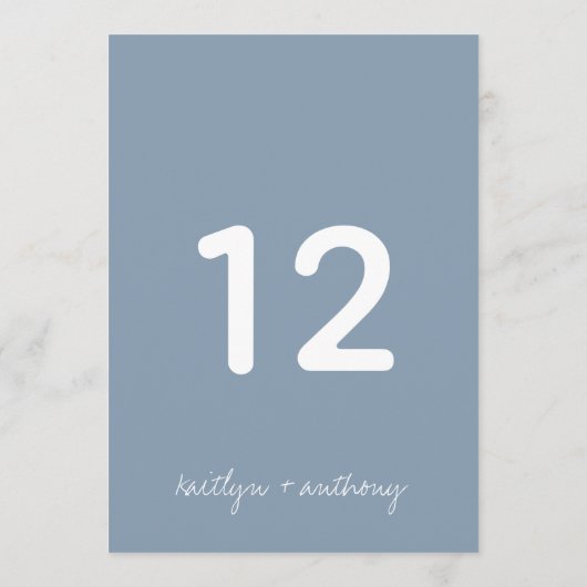 Moderne Script Dusty Blue Minimalistic Wedding Einladung (Rückseite)