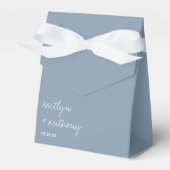 Moderne Script Dusty Blue Minimalistic Wedding Geschenkschachtel (Vorderseite)