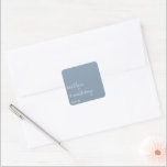 Moderne Script Dusty Blue Minimalistic Wedding Quadratischer Aufkleber<br><div class="desc">Feiern Sie stilvoll mit diesen modernen und sehr trendigen Hochzeitsaufklebern. Dieses Design lässt sich leicht mit Ihrer speziellen Veranstaltungssprache personalisieren und Ihre Gäste werden begeistert sein,  wenn sie diese fabelhaften Aufkleber erhalten. Matching-Elemente finden Sie in der Auflistung.</div>