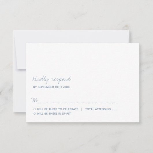 Moderne Script Dusty Blue Minimalistic Wedding RSVP Karte (Vorderseite)