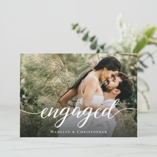 Moderne Script Foto Chic Wedding Party Einladung (Stehend Vorderseite)