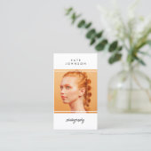 Moderne Script Fotograf QR Code Social Media Visitenkarte (Stehend Vorderseite)